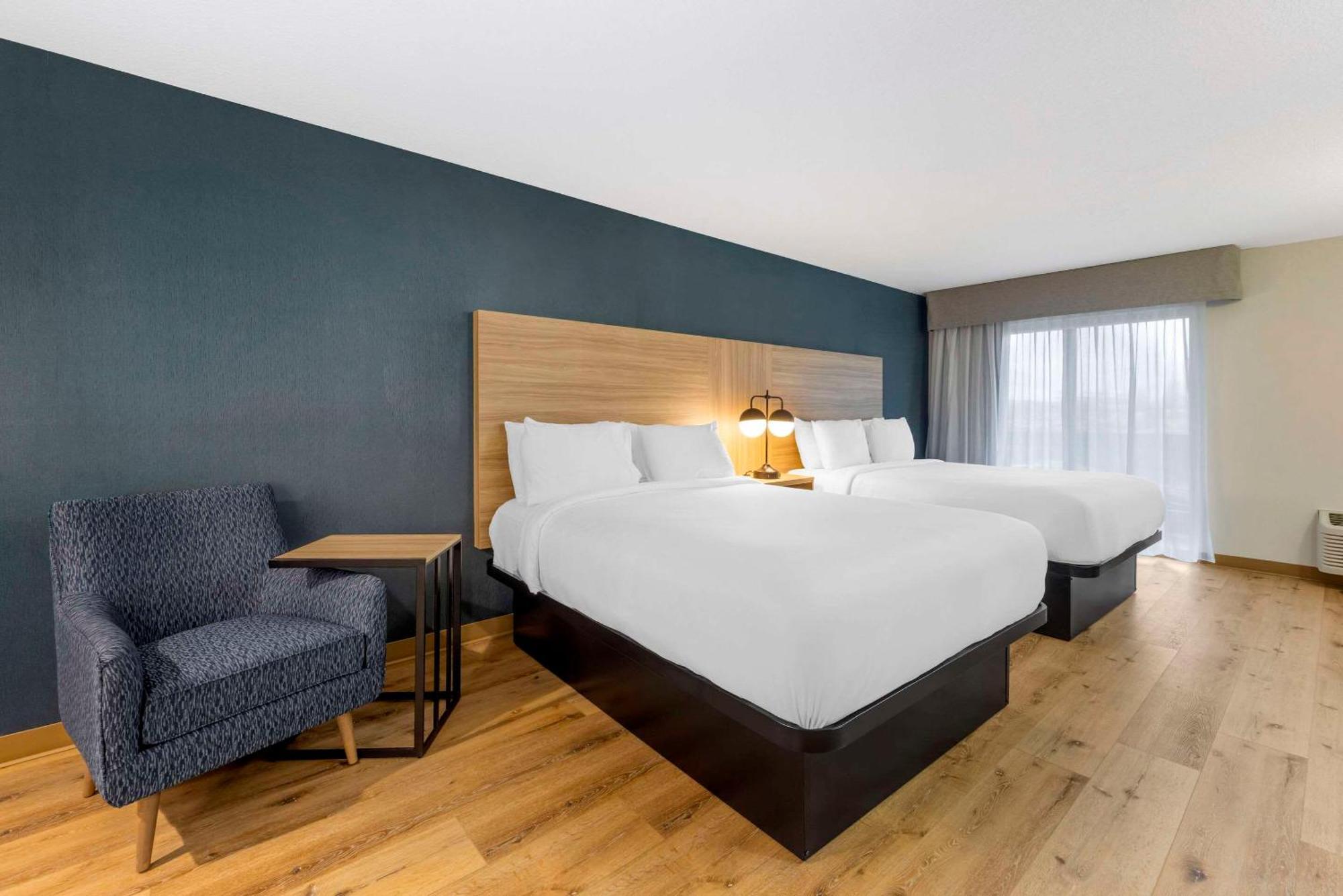 Columbia River Hotel, Ascend Hotel Collection The Dalles Bagian luar foto